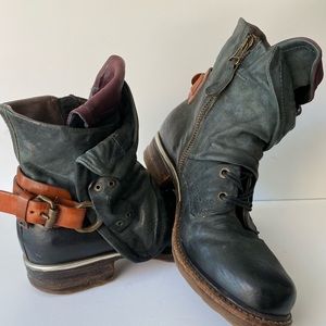 AS98 short boots.